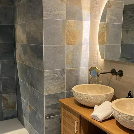 L'oree Du Bois - & Montagudet