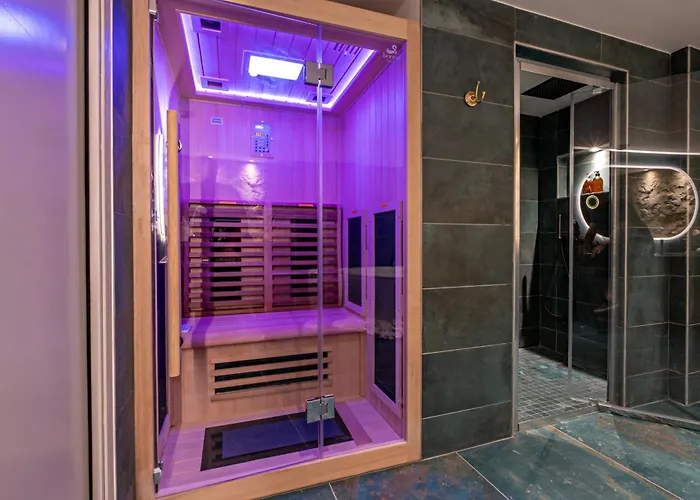 L'oree Du Bois - & 4*