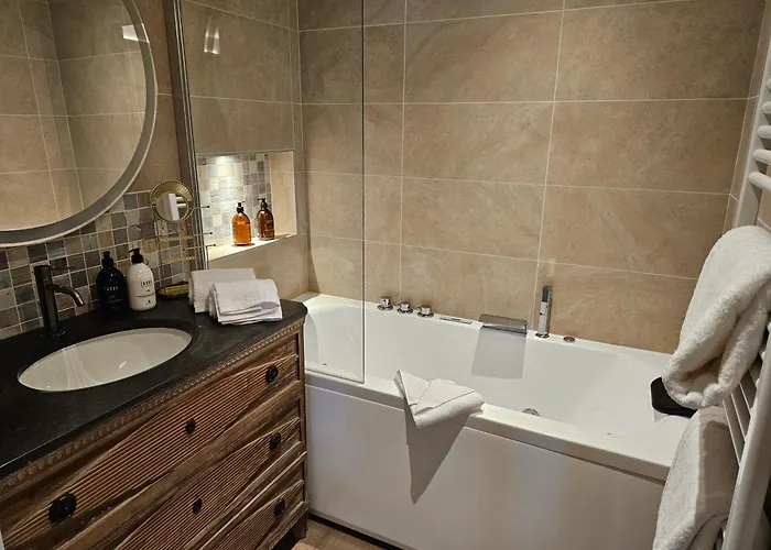 L'oree Du Bois - & 4* Montagudet