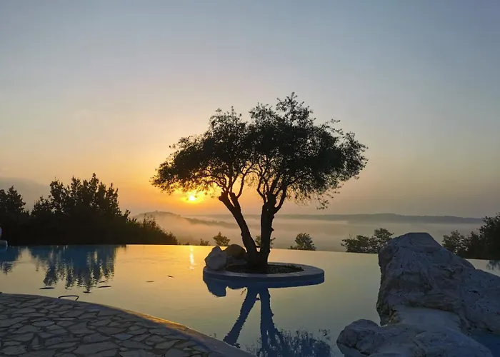 L'oree Du Bois - & 4*