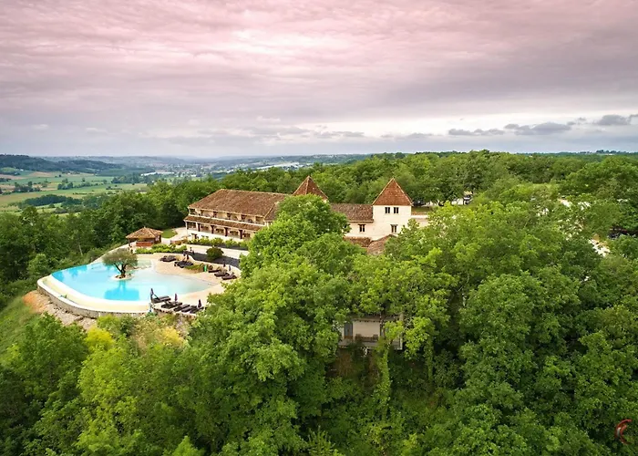 فندق L'oree Du Bois - & 4*